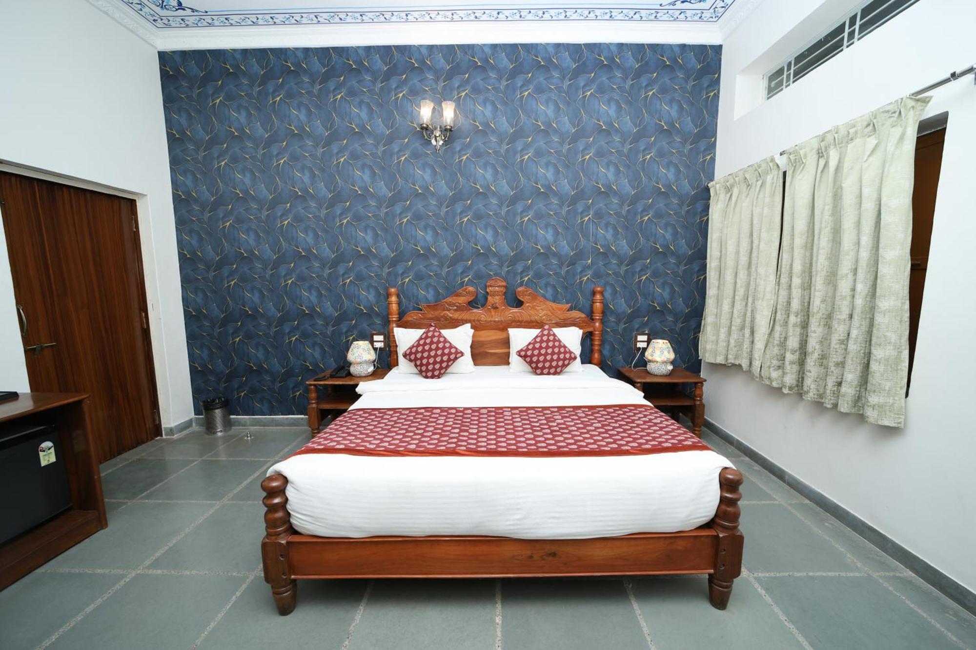קומבלגרה Jai Niwas Palace Resort מראה חיצוני תמונה